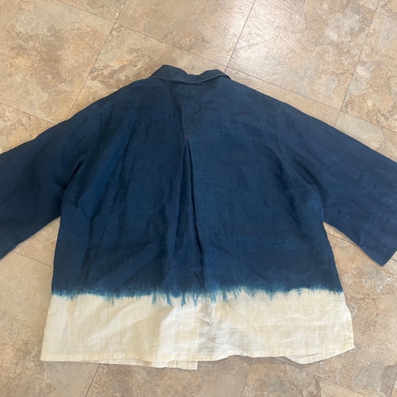 Sophie Hong Silk Top - Picture 2 of 5